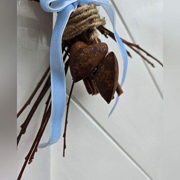 Twig Heart Wreath - Picture 4 of 4